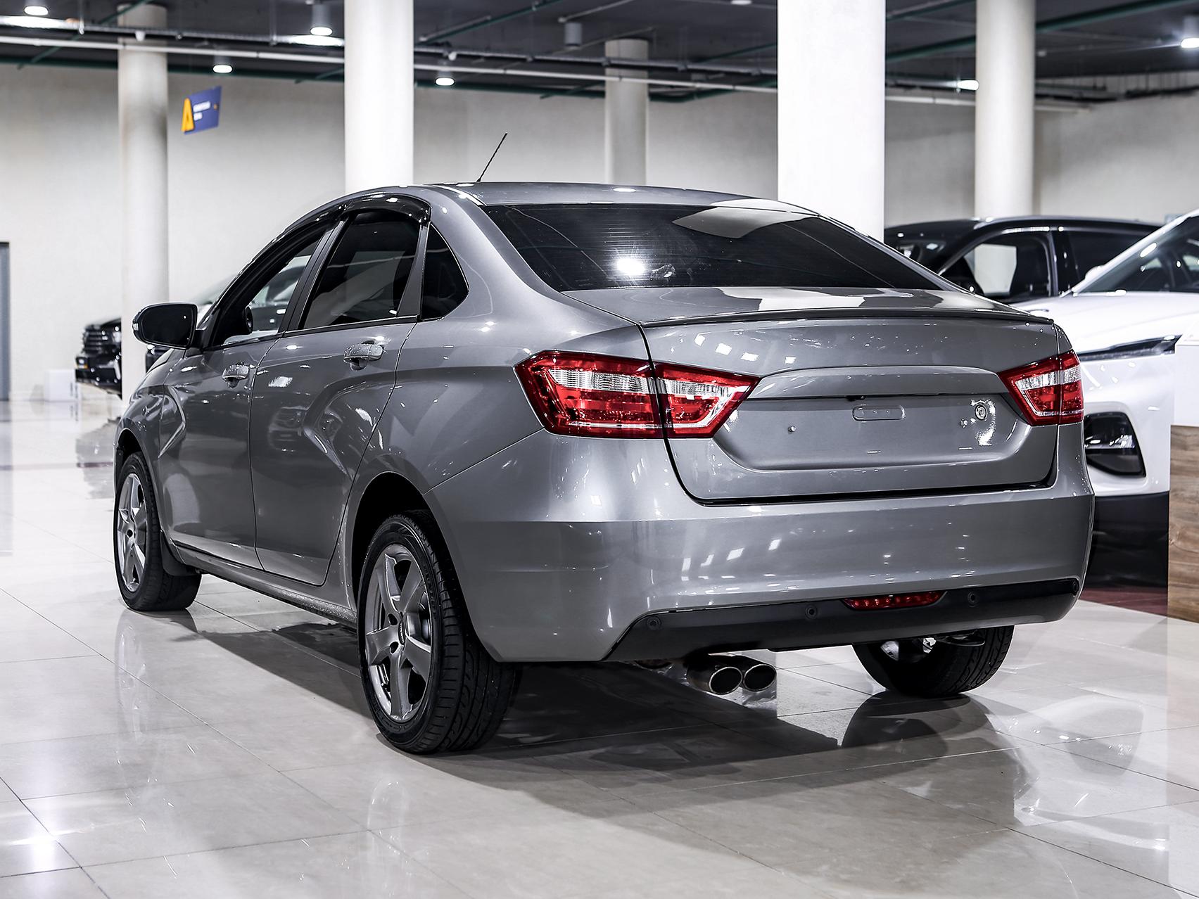 Купить Vesta с пробегом