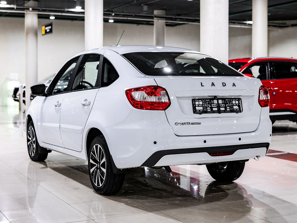 Купить Granta с пробегом